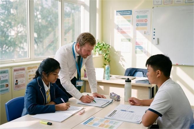 Helping Non‑Native English Speakers Thrive at Oxbridge School: Effective Strategies and Real Benefits